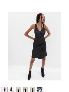 Gap Sleeveless V-Neck wrap satin Black Dress